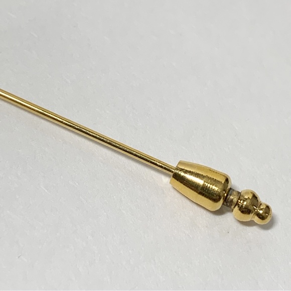 Monet vintage dainty textured gold triple leaf stick pin - Picture 4 of 6